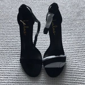 Lulu brand black open toe heel